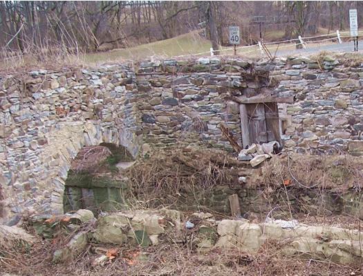 Ruins:  Stoever Mills / Freeport Mills