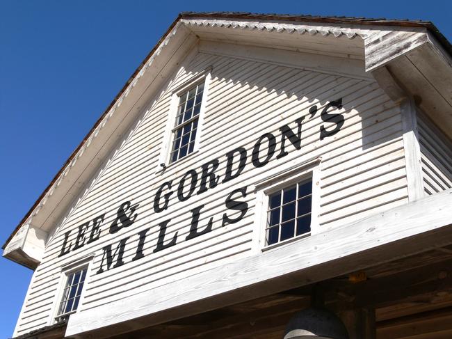 Lee and Gordon's Mills