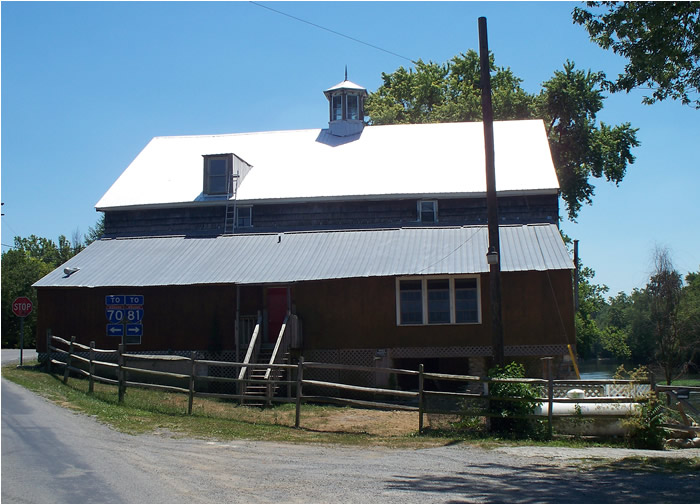 Kemp's Mill / Old Mill Tavern / Shingler Mill