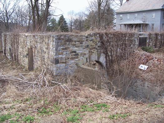 Ruins:  Stoever Mills / Freeport Mills