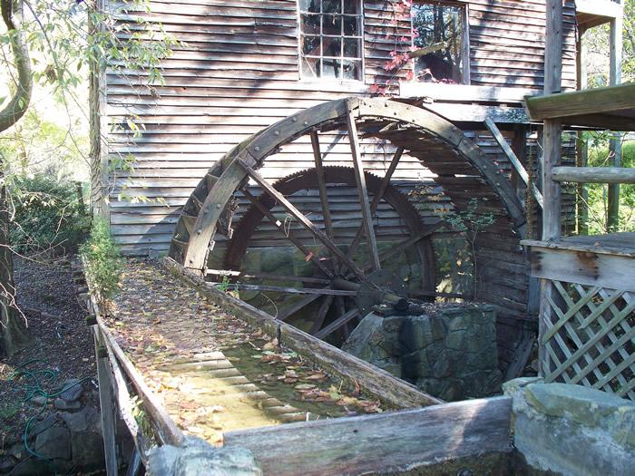 Crosseyed Cricket Mill