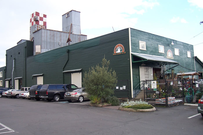 Lane Co. Farmer's Union Cooperative / Down to Earth Home & Garden