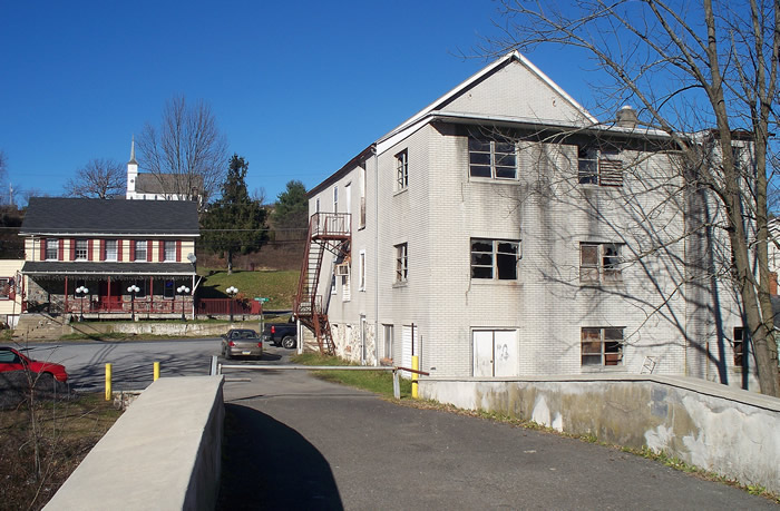 Metzgar's Grist Mill /  Hawk Grist Mill